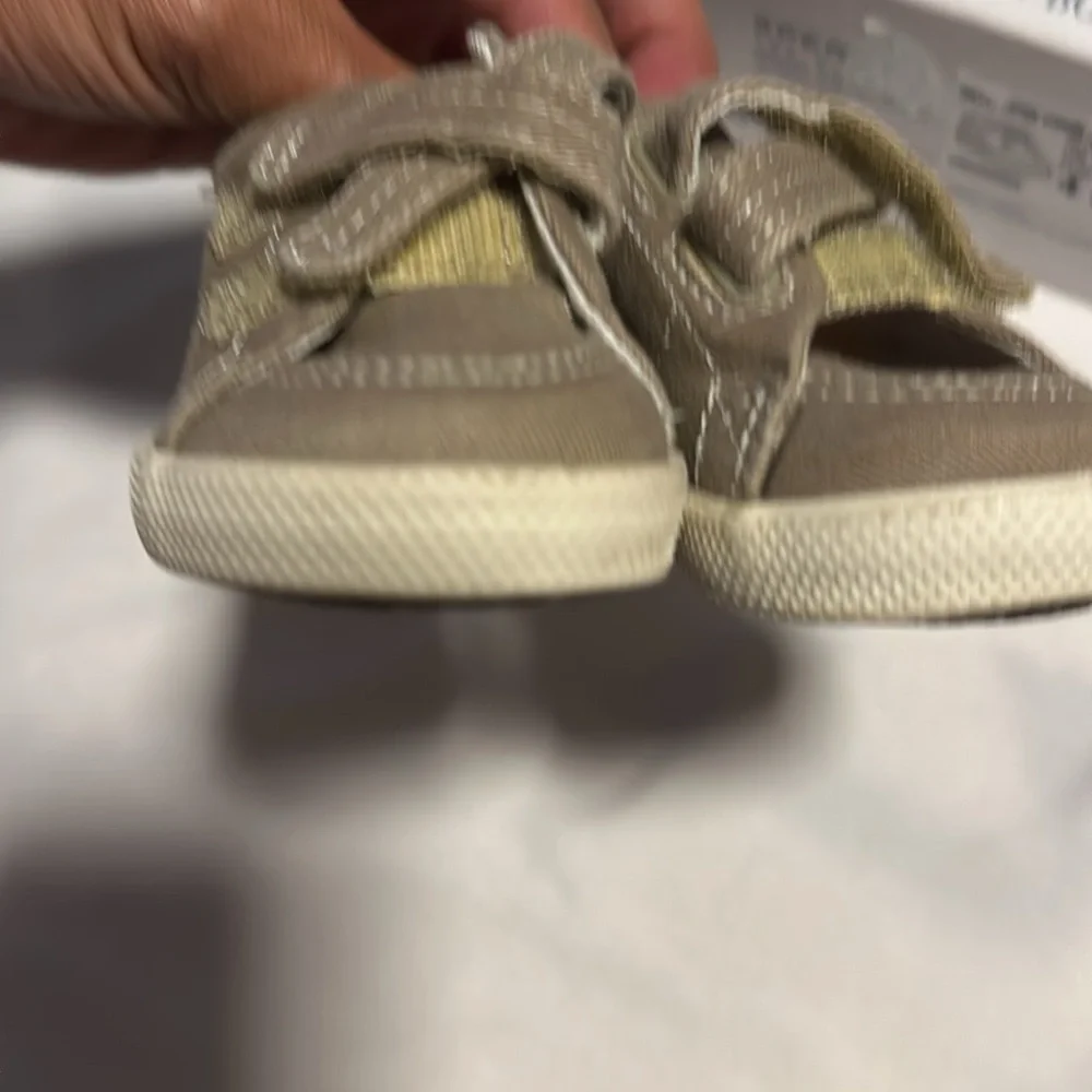 Sperry Kids Boat Shoes Size 4